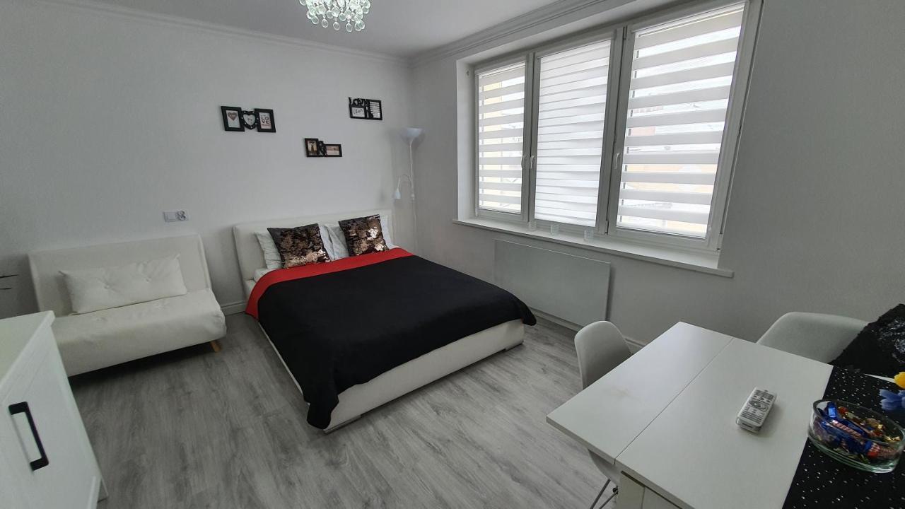 Sunny Apartments Gorlice Extérieur photo